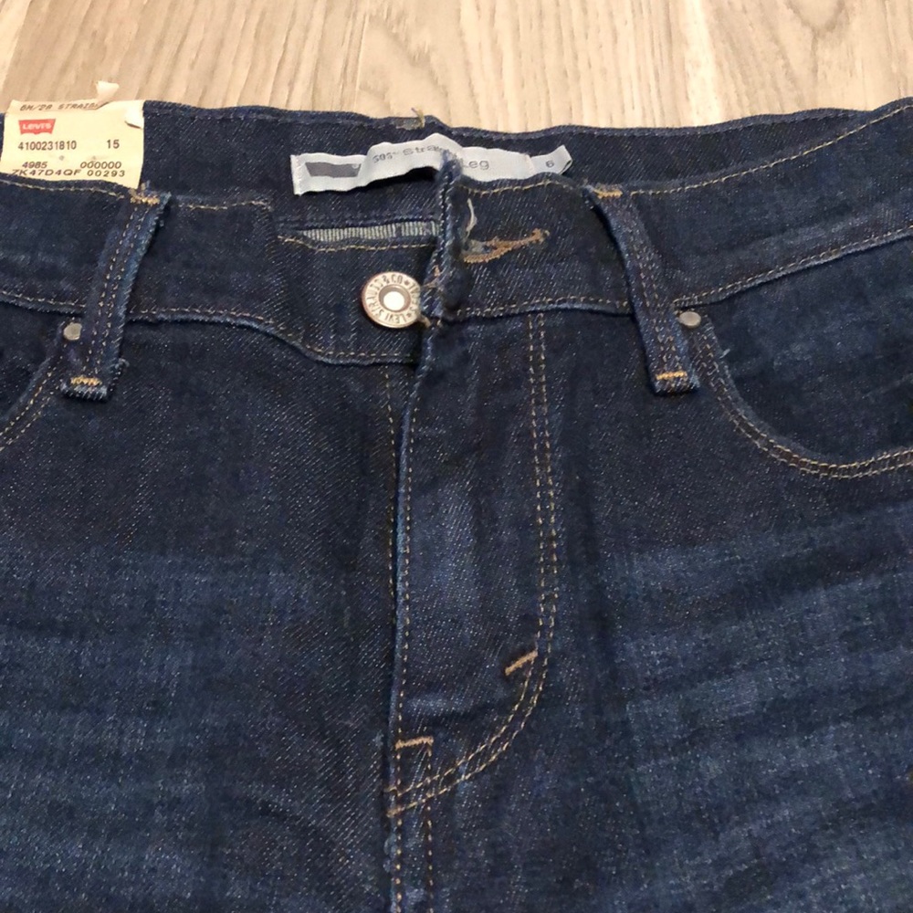 *BNWT* Levi’s jeans straight leg. Size 6M/28 - Picture 3 of 12